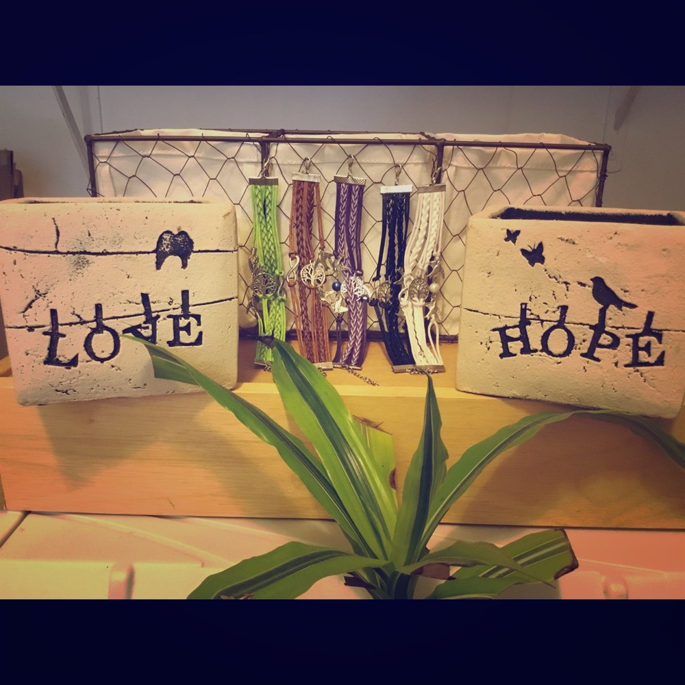 B2G2 Free Infinity Bird/Tree Of Life Bracelets